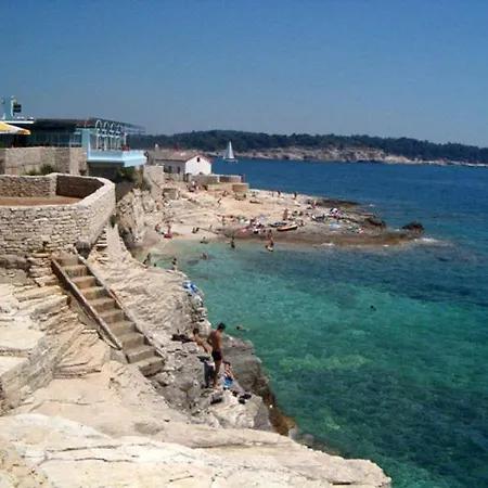 Апартаменты Anitea Пула